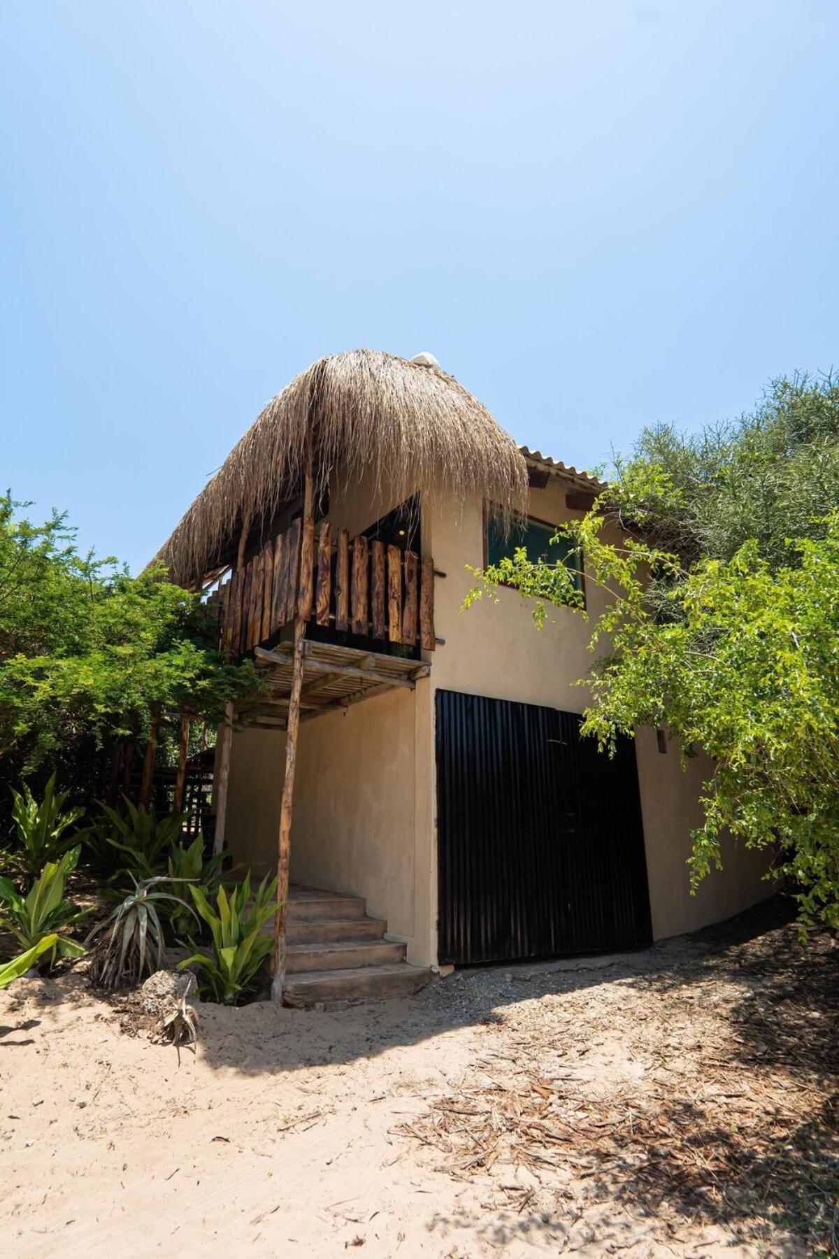 Tree House Cottage, Garden Views, Hot Water Praia do Praia do Tofo Exterior foto